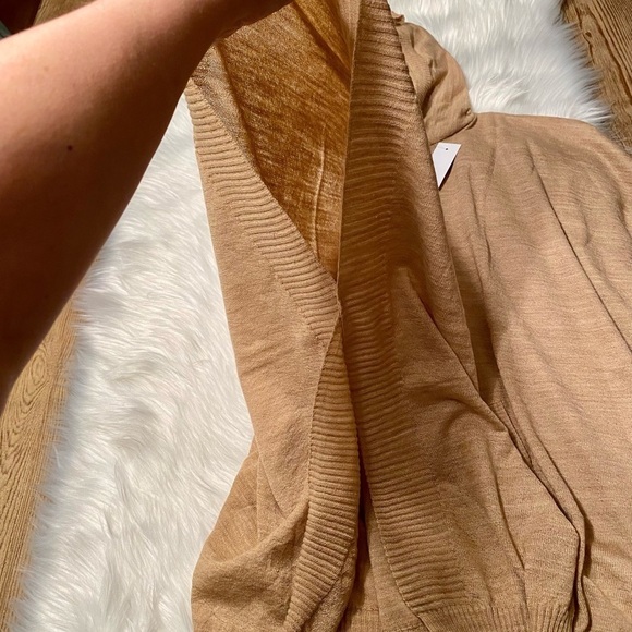 NWT Hoodie Poncho Desert Khaki M/L Neutral - Picture 7 of 13